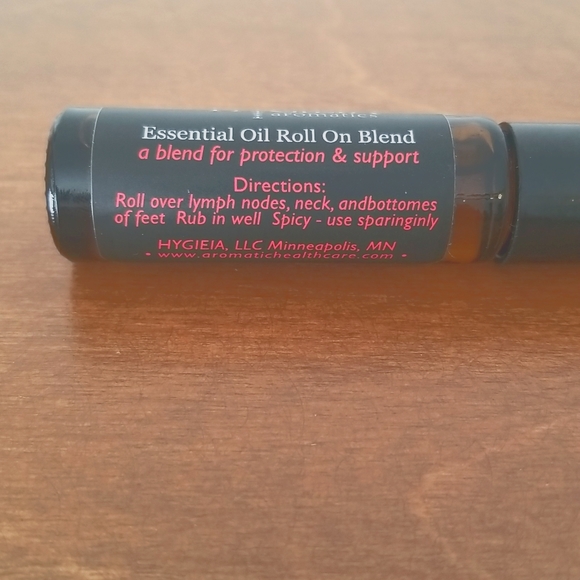 Hygieia Aromatics Resistance Essential Oils Roll On, 10 mL, Clove, Lemon, etc. - Picture 3 of 3